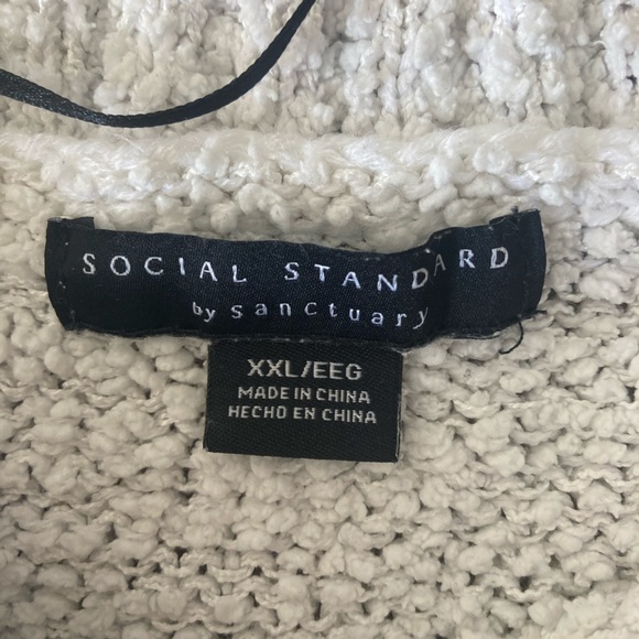 Oversized Creme Sweater - Picture 3 of 5